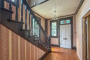 437 W Decatur St, Decatur, IL 62522 - Photo 9