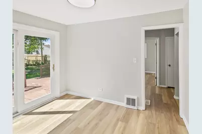 2110 Delaware Road, Waukegan, IL 60087 - Photo 7