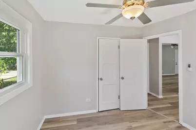 2110 Delaware Road, Waukegan, IL 60087 - Photo 11