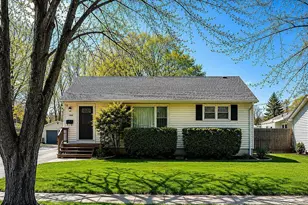 2110 Delaware Rd, Waukegan, IL 60087 - Photo 1