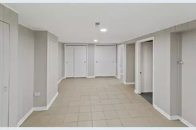 2110 Delaware Road, Waukegan, IL 60087 - Photo 15