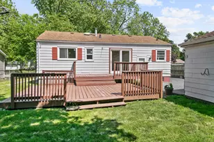 2110 Delaware Rd, Waukegan, IL 60087 - Photo 21