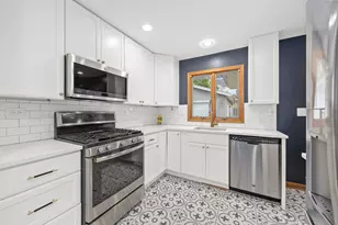 22 6th St, Downers Grove, IL 60515 - Photo 11