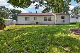 29 Norwood Dr, Normal, IL 61761 - Photo 27
