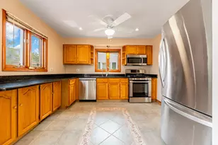 8708 44th Pl, Lyons, IL 60534 - Photo 7