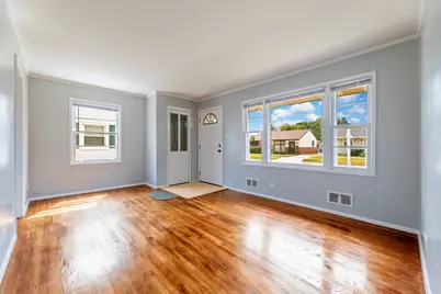 8708 44th Place, Lyons, IL 60534 - Photo 3