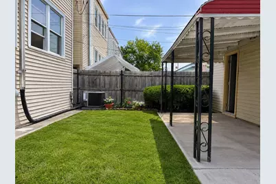 1747 N Luna Avenue, Chicago, IL 60639 - Photo 33