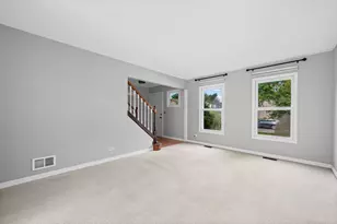 1449 Willow Tree Dr, Crystal Lake, IL 60014 - Photo 5