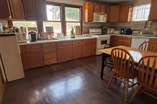 4825 W Jarlath St, Lincolnwood, IL 60712 - Photo 5
