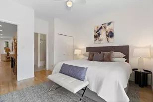 2442 N Linden Pl, Chicago, IL 60647 - Photo 11