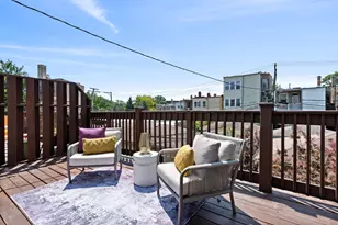 2442 N Linden Pl, Chicago, IL 60647 - Photo 19
