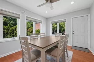5626 N Kerbs Ave, Chicago, IL 60646 - Photo 11