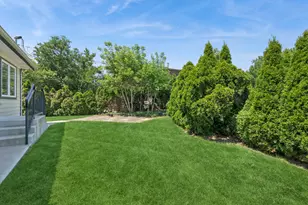 5626 N Kerbs Ave, Chicago, IL 60646 - Photo 23