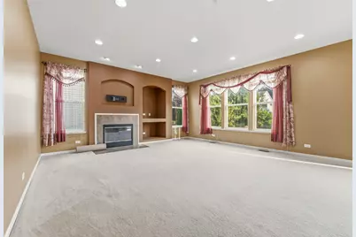 2023 Torino Drive, Elgin, IL 60123 - Photo 15