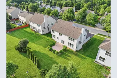 2023 Torino Drive, Elgin, IL 60123 - Photo 3