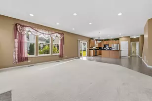 2023 Torino Dr, Elgin, IL 60123 - Photo 17