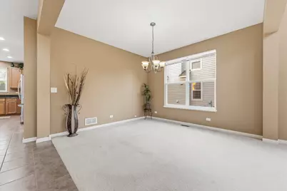 2023 Torino Drive, Elgin, IL 60123 - Photo 9