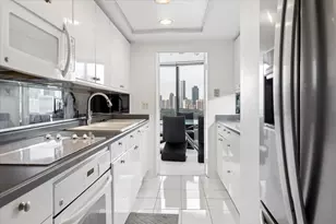 155 N Harbor Dr, Chicago, IL 60601 - Photo 9