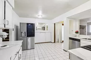 1114 185th Pl, Homewood, IL 60430 - Photo 5
