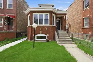 6828 S Champlain Ave, Chicago, IL 60637 - Photo 1