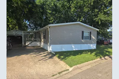 62 Avenue A, Bloomington, IL 61701 - Photo 1