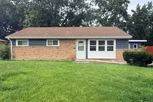 126 Nauvoo St, Park Forest, IL 60466 - Photo 1
