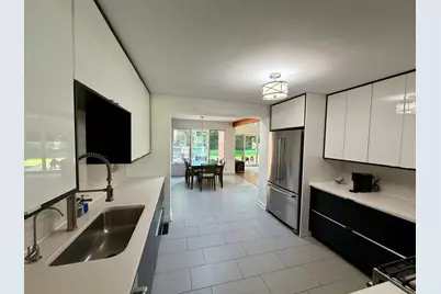 2283 Bellevue Place, Northbrook, IL 60062 - Photo 3