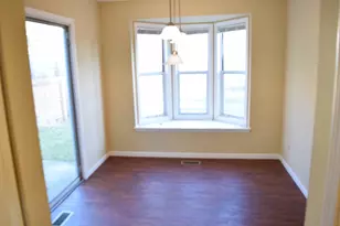 1256 Robin Dr, Carol Stream, IL 60188 - Photo 5