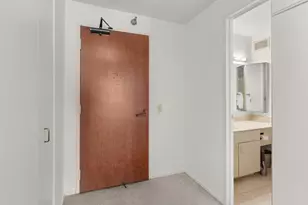 480 N McClurg Ct, Chicago, IL 60611 - Photo 3