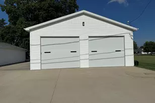 69 Hill St, Momence, IL 60954 - Photo 11