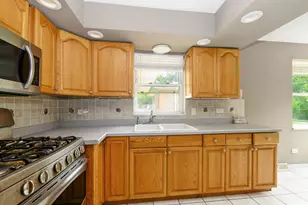 5909 W 99th St, Oak Lawn, IL 60453 - Photo 5