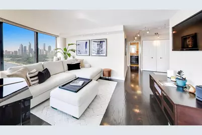 155 N Harbor Drive #2109, Chicago, IL 60601 - Photo 5