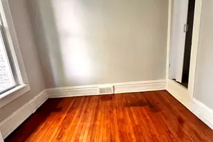 1302 E 72nd St, Chicago, IL 60619 - Photo 7