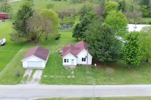 201 NW Lexington St, Iroquois, IL 60945 - Photo 31