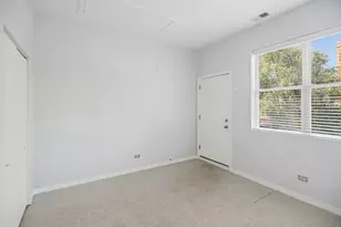 946 W Fry St, Chicago, IL 60642 - Photo 13