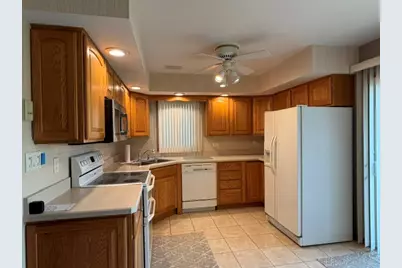 42 Abbeywood Drive, Romeoville, IL 60446 - Photo 9