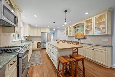 [Address not provided], Winnetka, IL 60093 - Photo 29