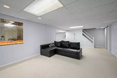 815 E Hintz Road, Arlington Heights, IL 60004 - Photo 21