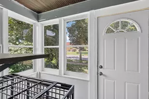 1223 Front St, Aurora, IL 60505 - Photo 27