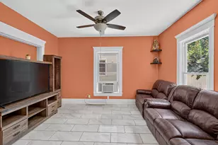 1223 Front St, Aurora, IL 60505 - Photo 5