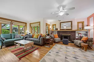 6551 N Maplewood Ave, Chicago, IL 60645 - Photo 3