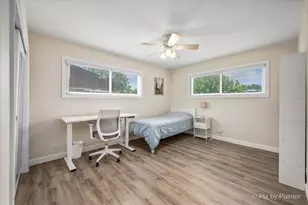 2631 N Stuart Dr, Arlington Heights, IL 60004 - Photo 7