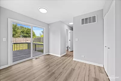 380 Regency Court, Aurora, IL 60504 - Photo 17