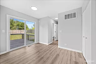 380 Regency Ct, Aurora, IL 60504 - Photo 17