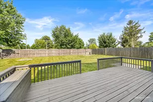 380 Regency Ct, Aurora, IL 60504 - Photo 37