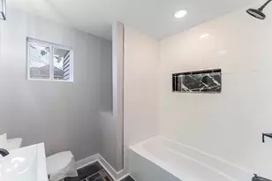 1076 E Maple St, Kankakee, IL 60901 - Photo 15