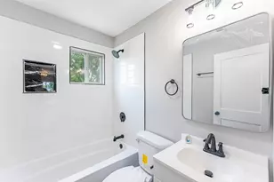 1076 E Maple St, Kankakee, IL 60901 - Photo 21