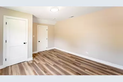 1076 E Maple Street, Kankakee, IL 60901 - Photo 7