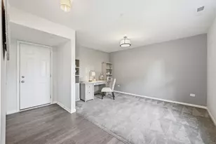 2546 Huntleigh Ln, Woodridge, IL 60517 - Photo 21