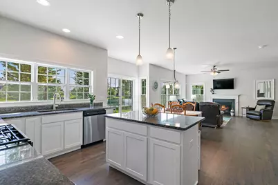 1109 Nottingham Road, Sycamore, IL 60178 - Photo 15